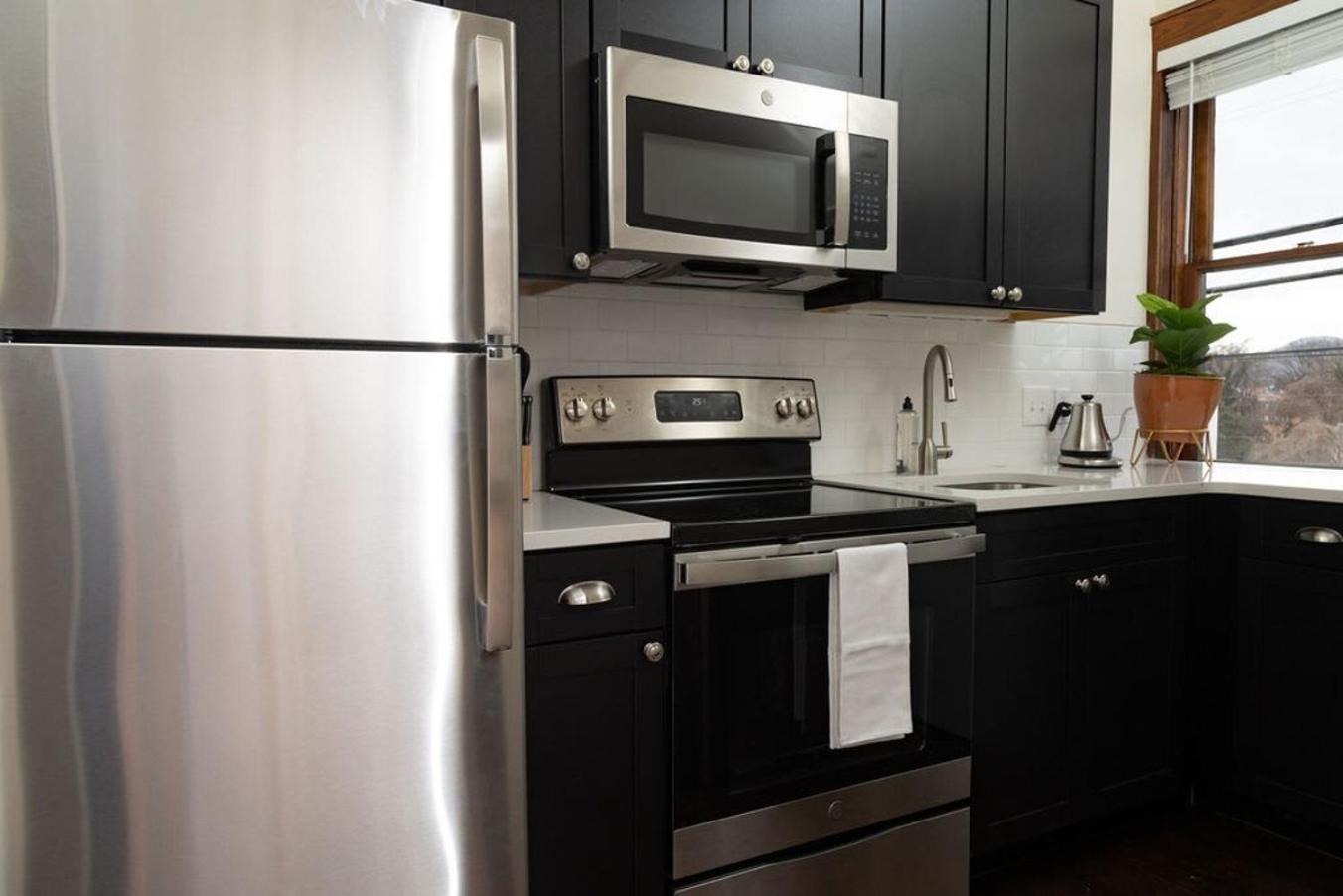 Luxury Multi-Unit Historic Building Near Downtown Apartment Roanoke Bagian luar foto