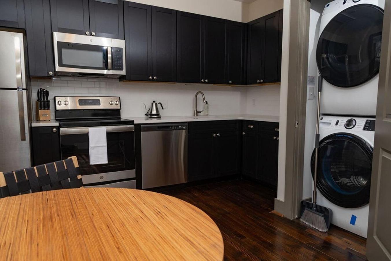 Luxury Multi-Unit Historic Building Near Downtown Apartment Roanoke Bagian luar foto